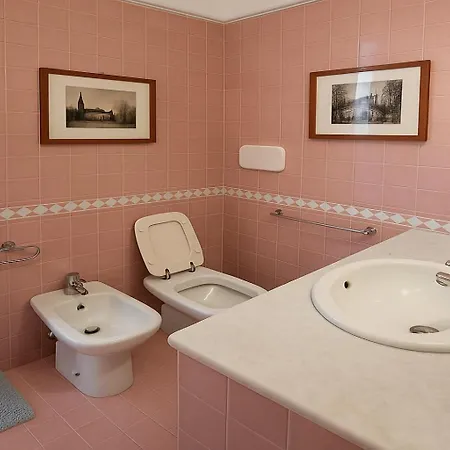 Femi Апартаменты